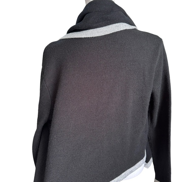 Kaitlyn Two Tone Drape Open Front Cardigan Size Small - Picture 7 of 17